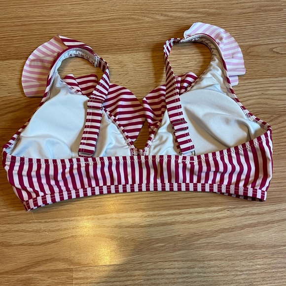 Zaful Red Striped Ruffle Bikini Set - Picture 4 of 4